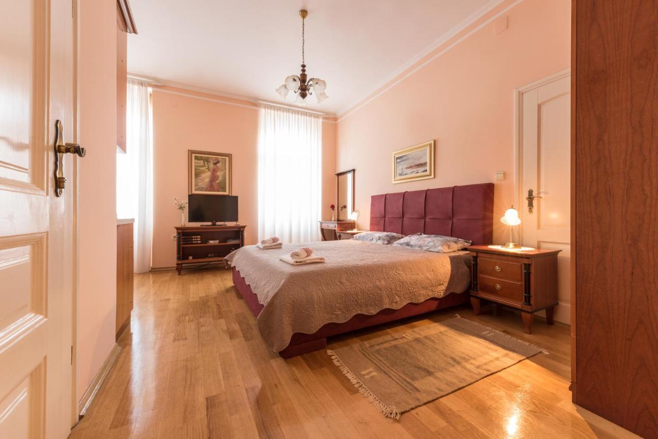 Apartments Villa Devana 奥帕提亚 外观 照片